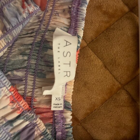 ASTR Women's floral dress - Picture 2 of 3